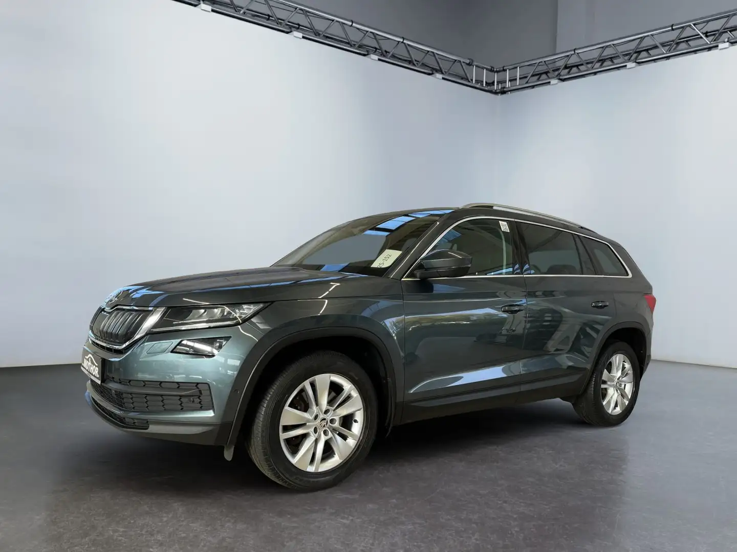 Skoda Kodiaq Style 2.0 TDI 4x4 DSG AHK DCC Panorama Grau - 2