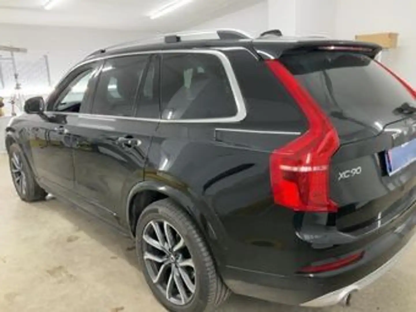 Volvo XC90 Momentum AWD HUD+1.Hand+AHK+40tkm Zwart - 2