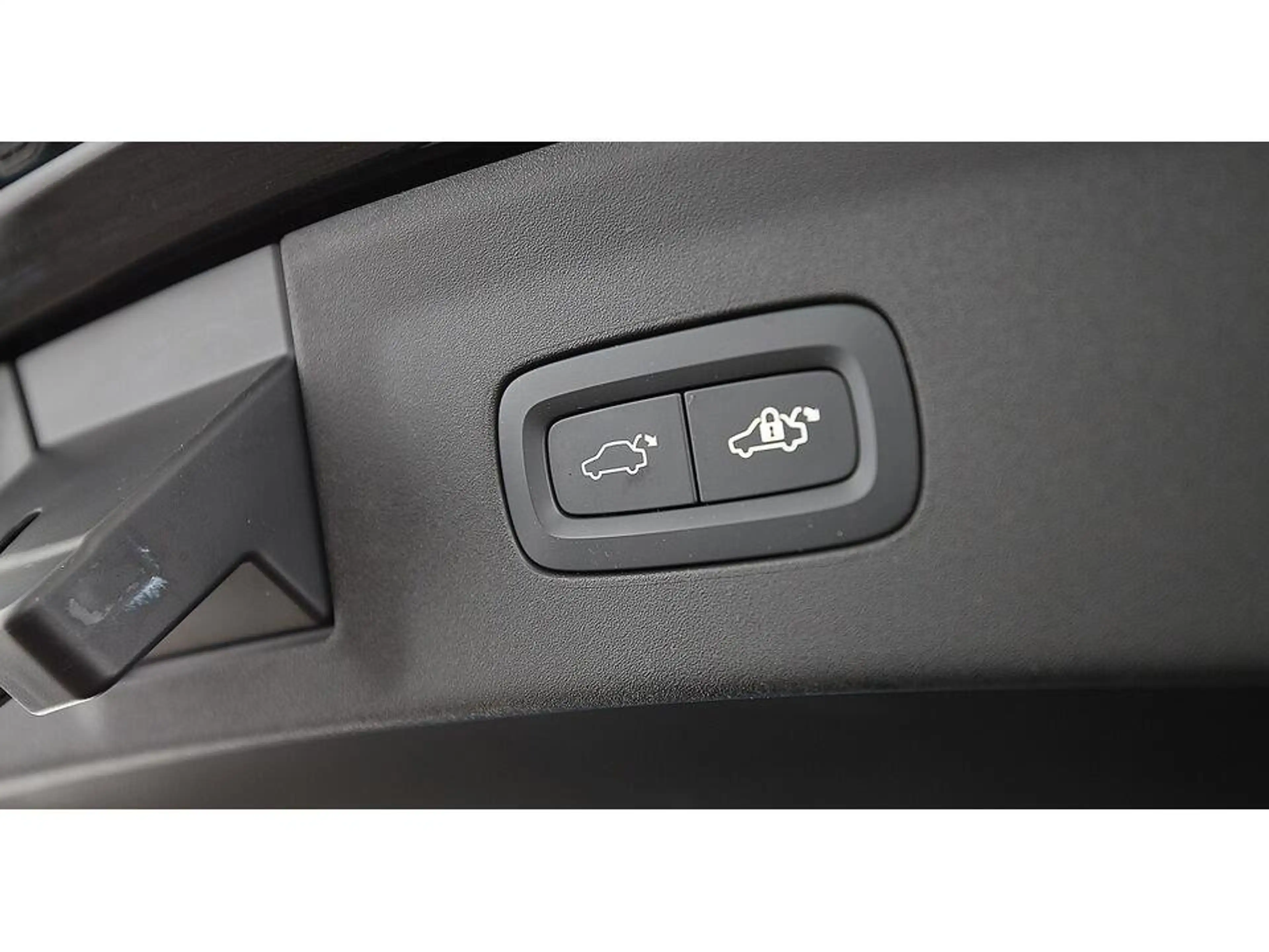 Polestar 2 Long Range Dual 4x4 78kWh Aut LED NAVI SITZHZG — photo 26