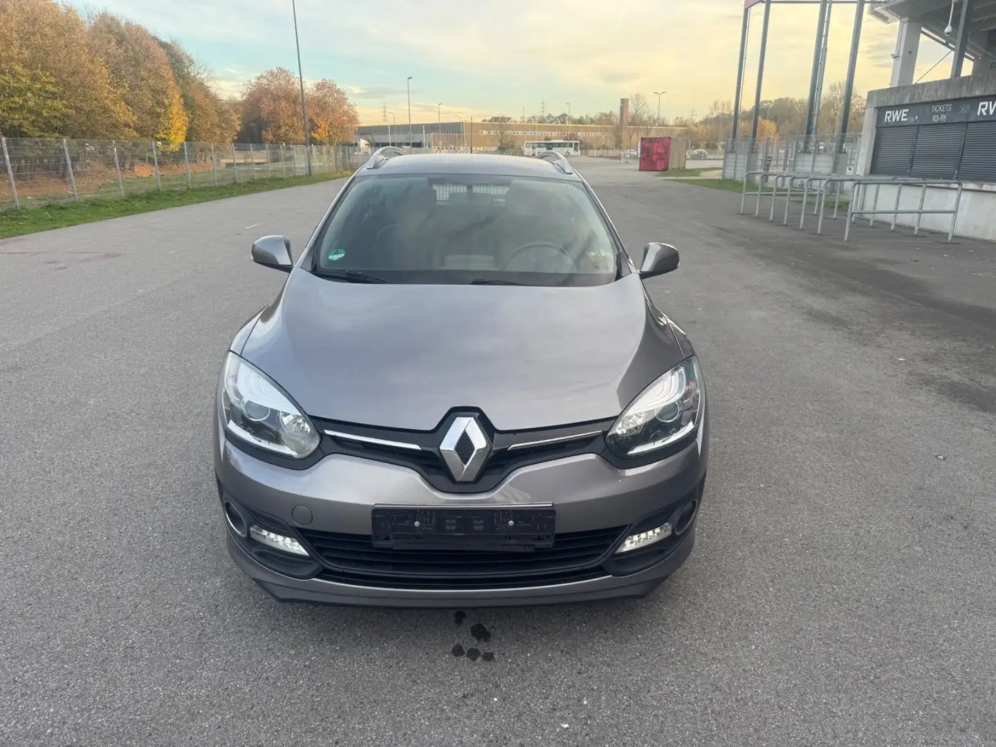Renault Megane III Grandtour Paris Servo Klima Navi*** Grau - 2