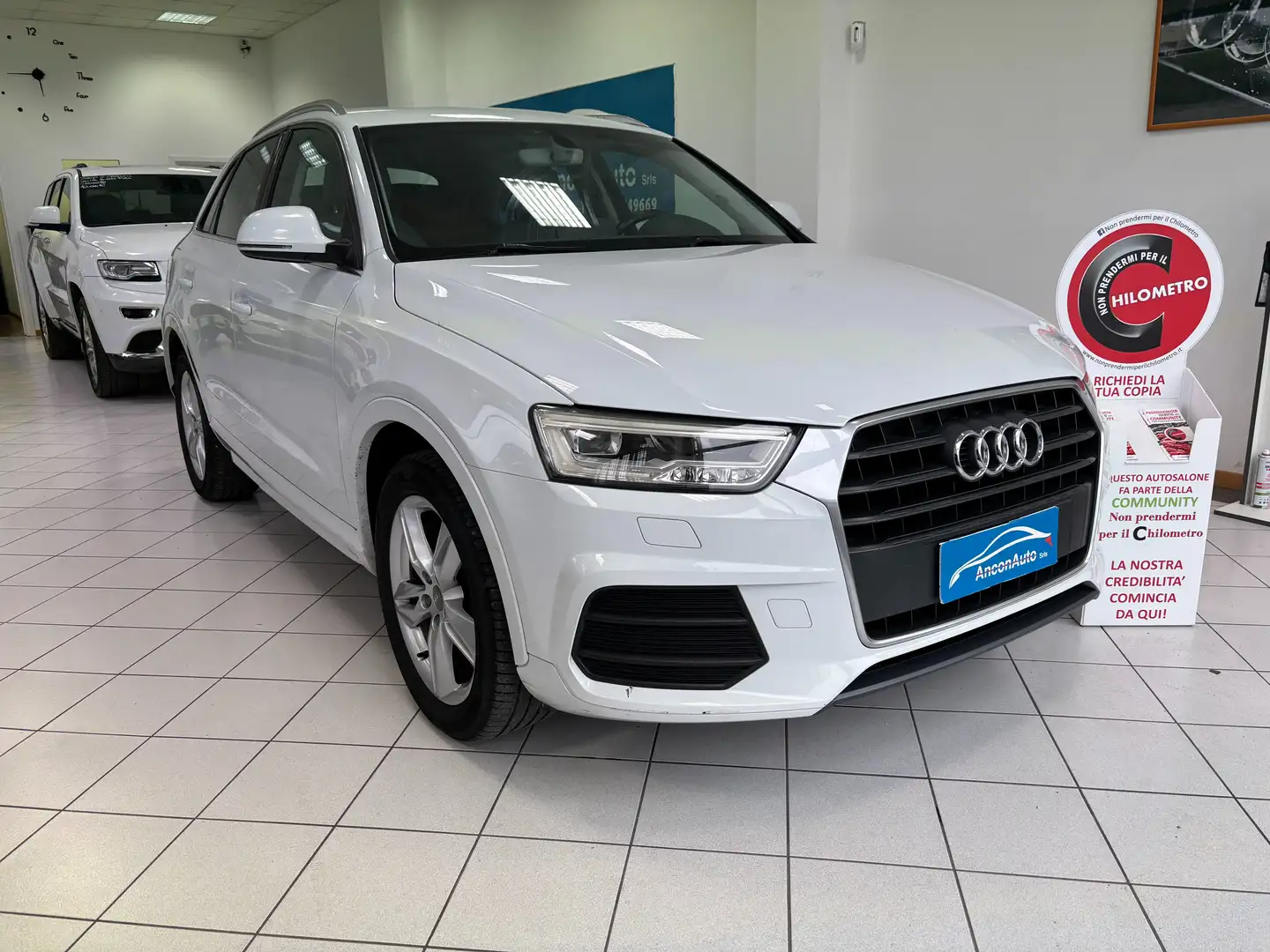 Audi Q3 Q3 2.0 tdi Business 120cv Bianco - 1