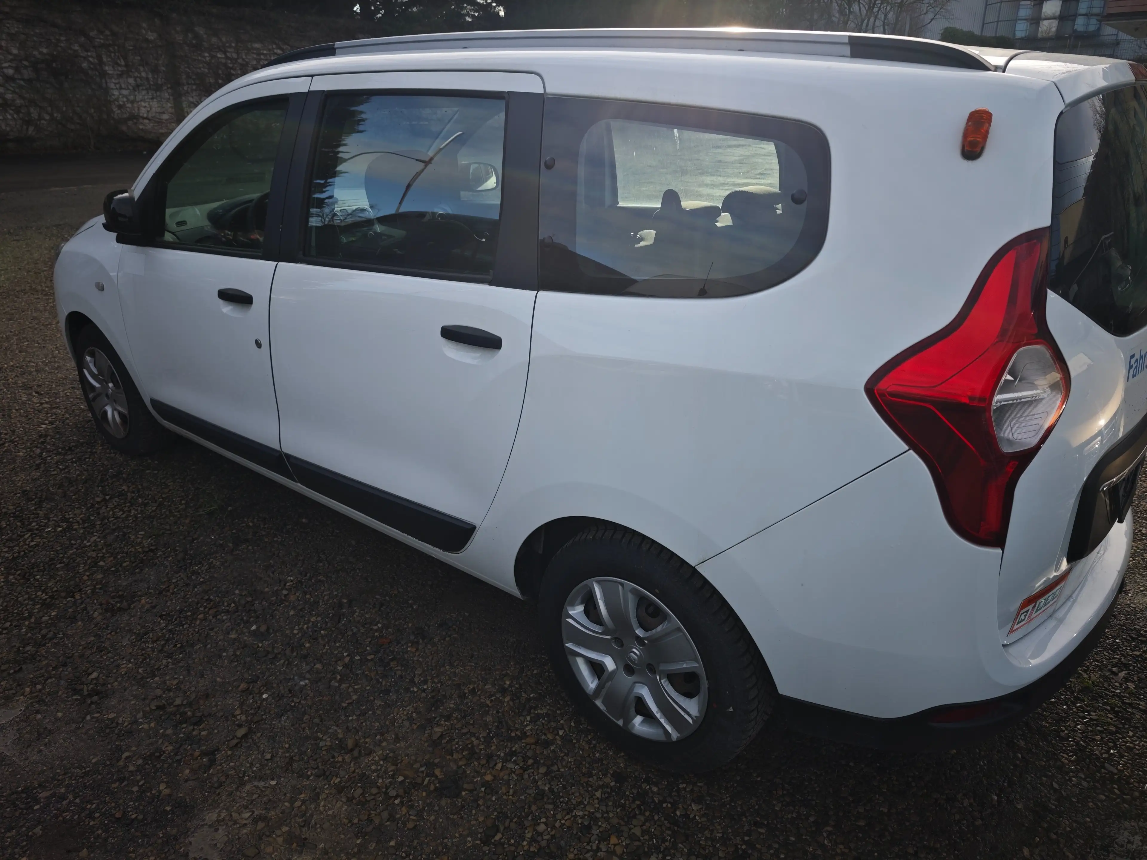 Dacia Lodgy Comfort — photo 3