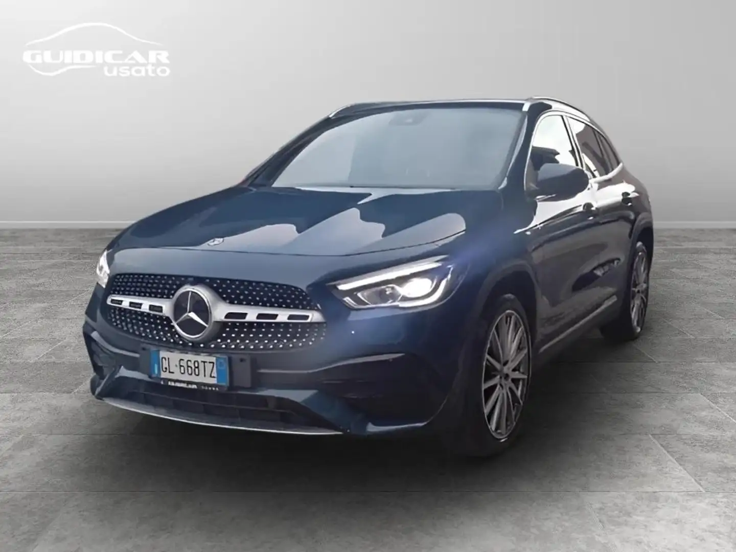 Mercedes-Benz GLA 250 eq-power Premium auto Bleu - 1