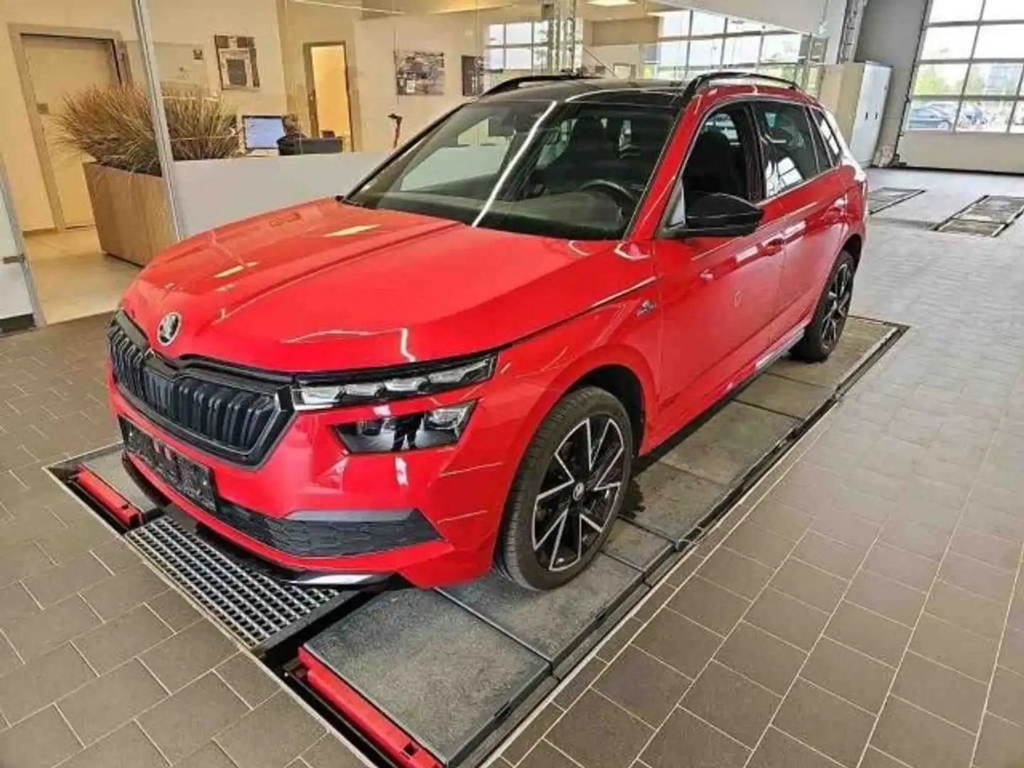 Skoda Kamiq 1.0 TSI DSG MONTE CARLO LED+APP+SHZ+PANO Rot - 2