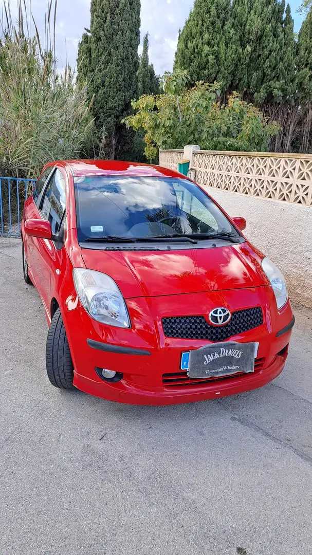Toyota Yaris Yaris 1.3 VVT-i Sol Sol Rojo - 1