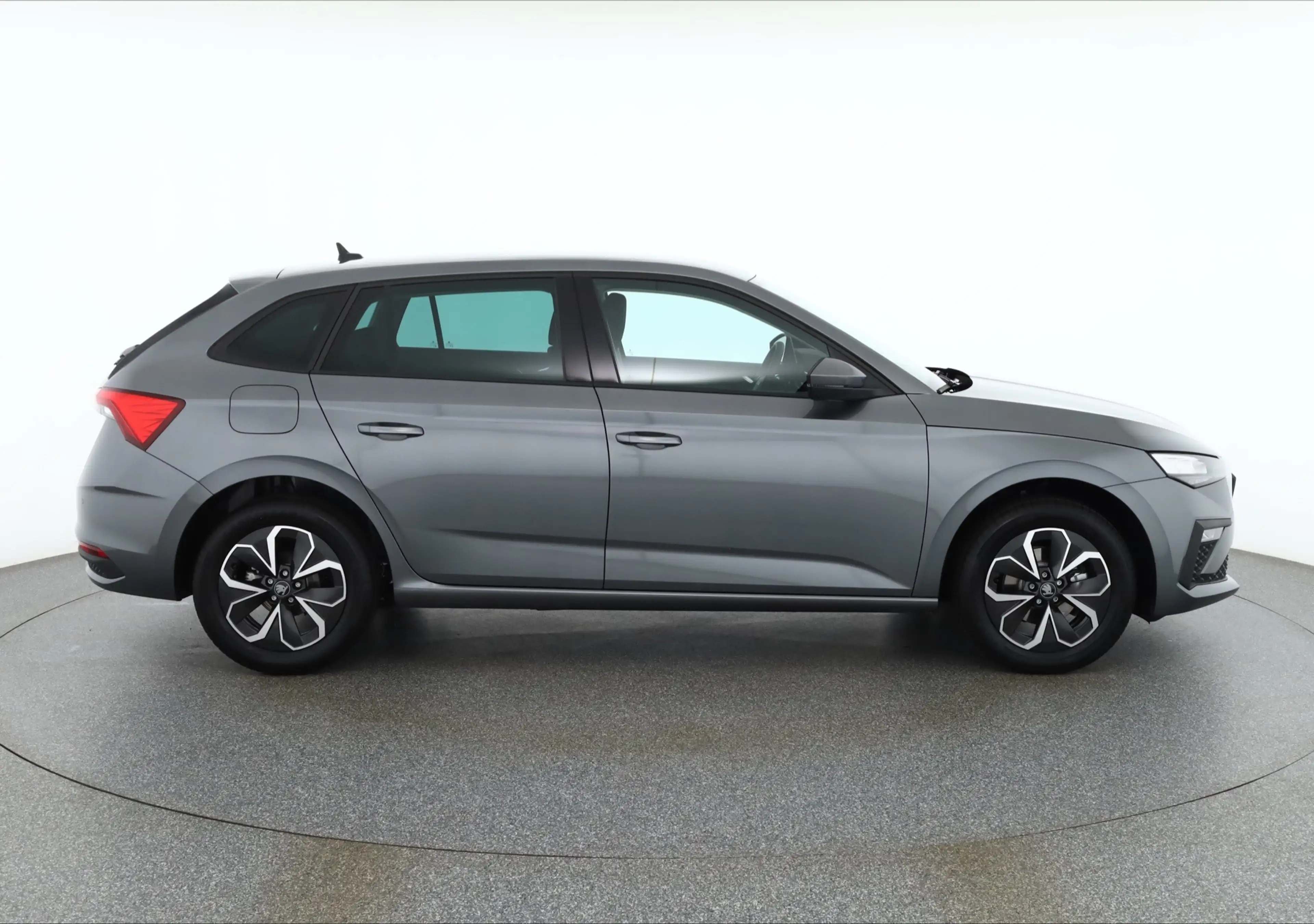 Skoda Scala 1.0 TSI LED Sitzheizung Tempomat — photo 6