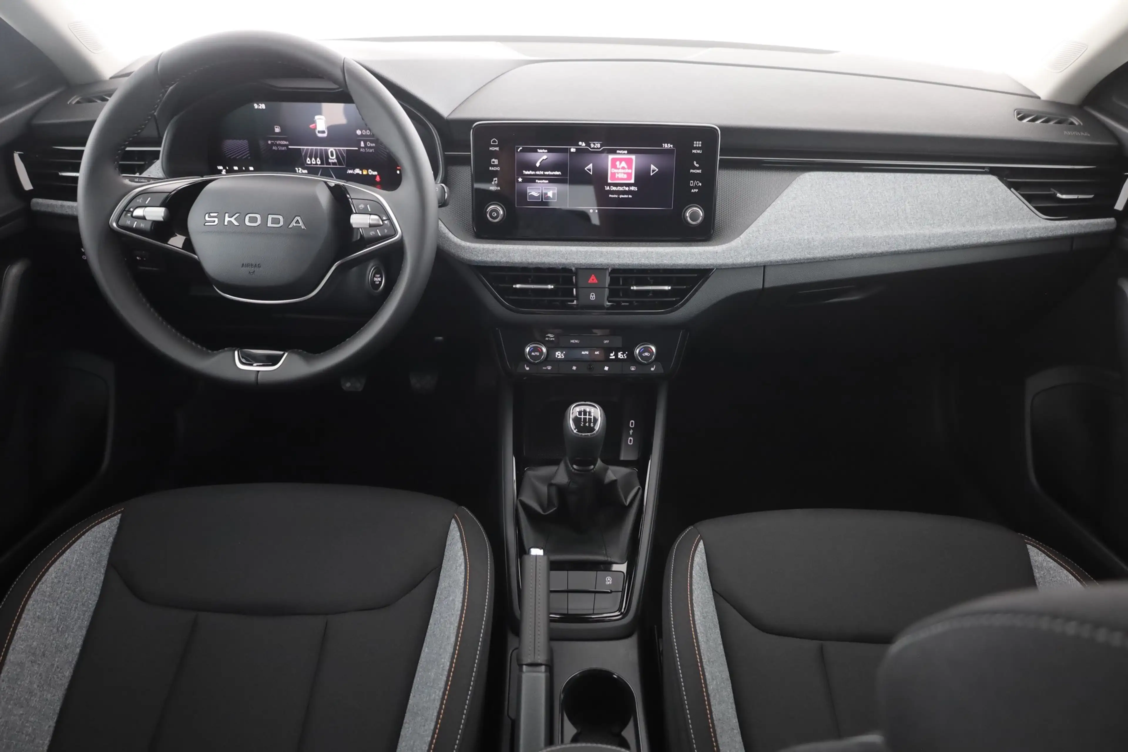 Skoda Scala 1.0 TSI LED Sitzheizung Tempomat — photo 9