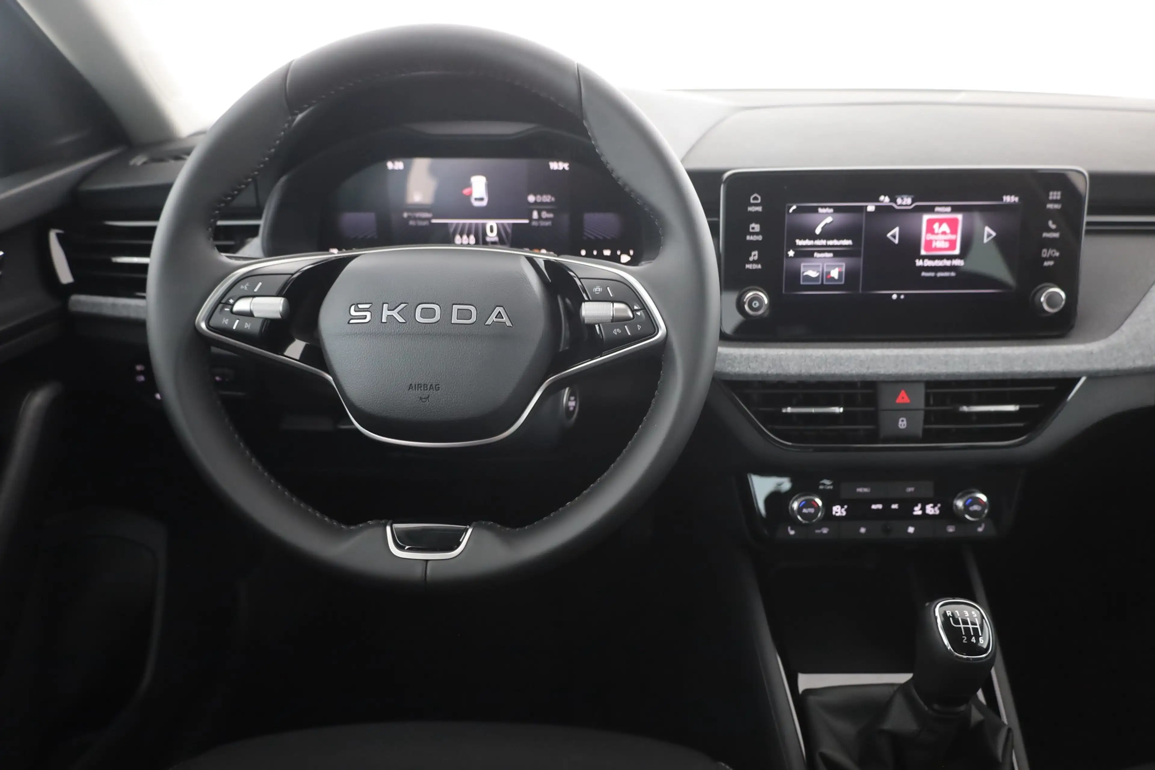 Skoda Scala 1.0 TSI LED Sitzheizung Tempomat — photo 10