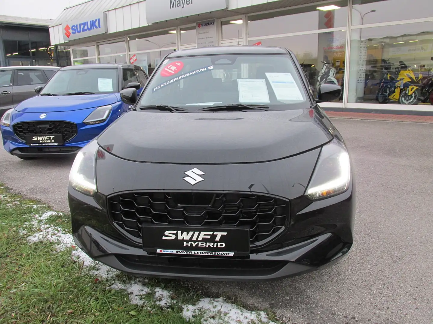 Suzuki Swift 1,2 Hybrid Clear Schwarz - 2