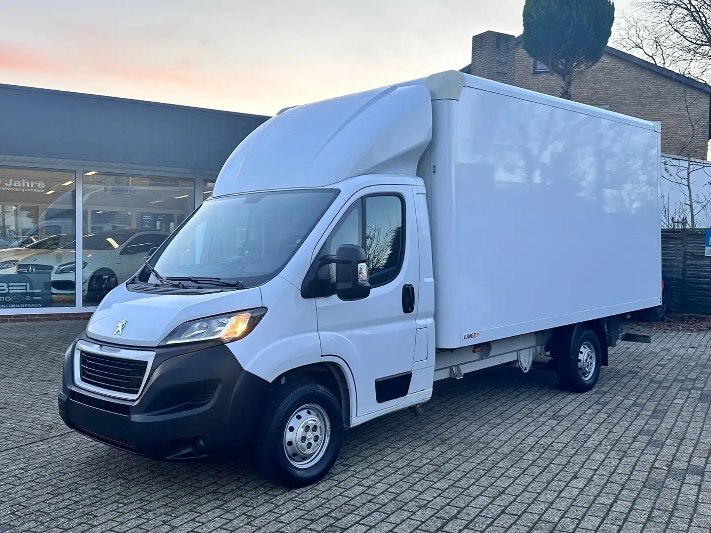 Peugeot Boxer Koffer 435 L4 Cargo Ladebordwand Weiß - 2