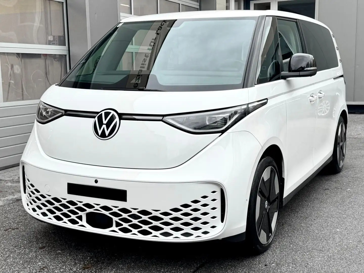 Volkswagen ID. Buzz Pro 77kWh Design 21"Zoll Assistenzpaket Anhängevo Fehér - 1