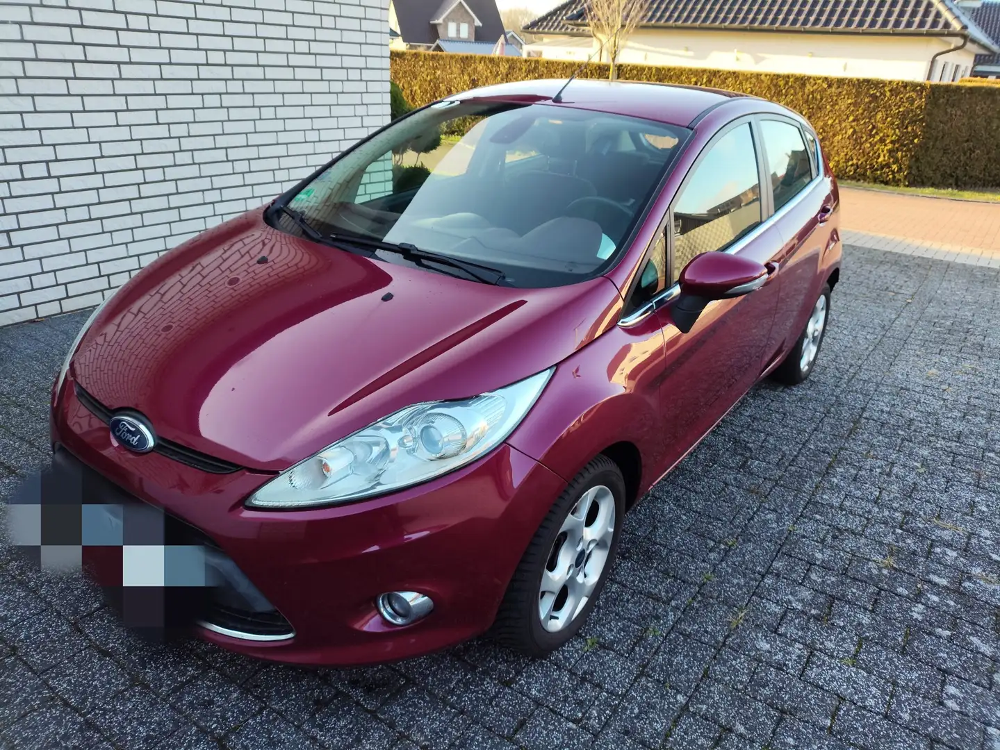 Ford Fiesta Titanium / Sitzheizung/ Allwetterreifen & TÜV Neu - 2