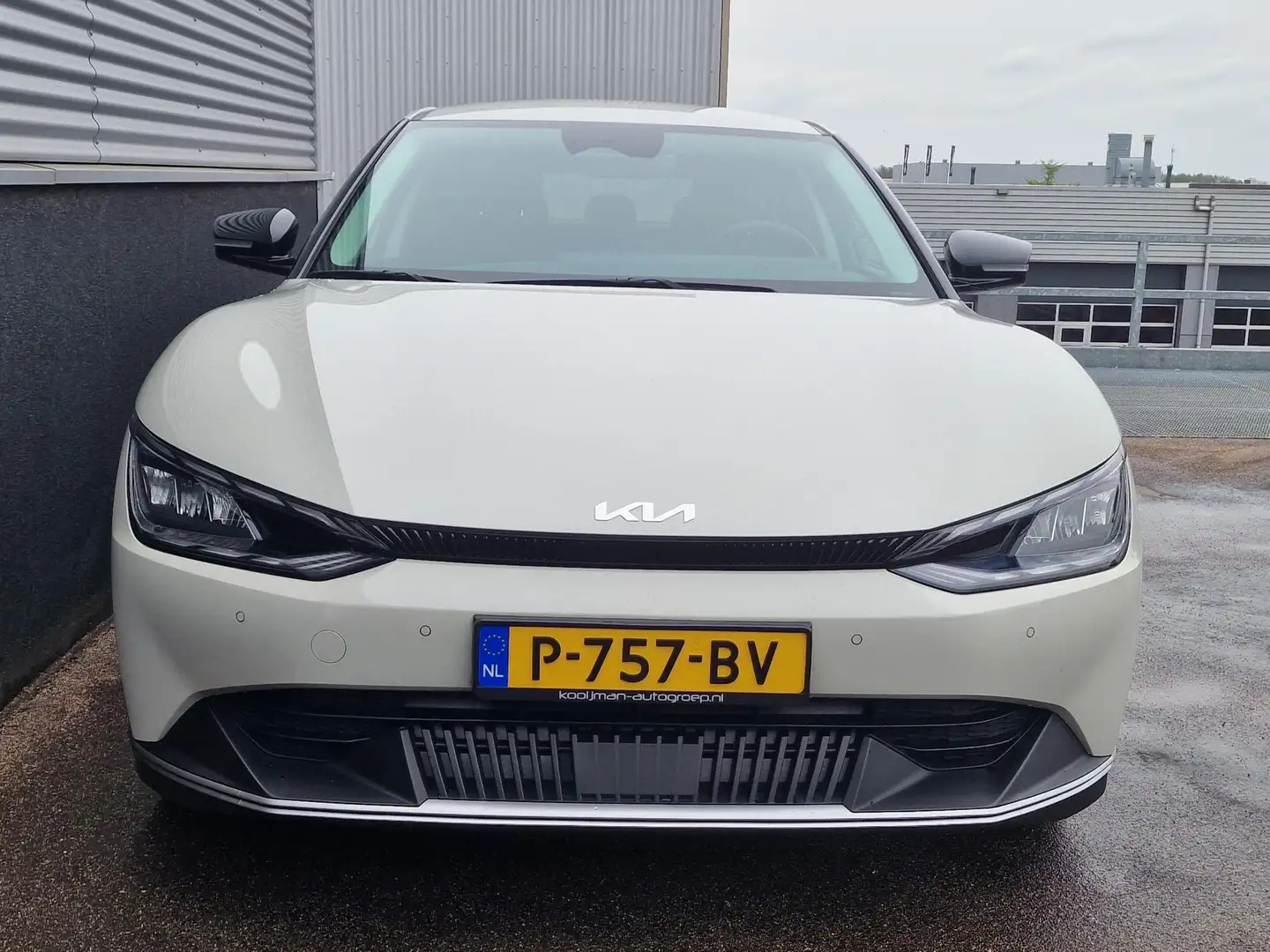 Kia EV6 58 kWh Warmtepomp, Unieke kmstand, Nieuwstaat, Nav Grijs - 2