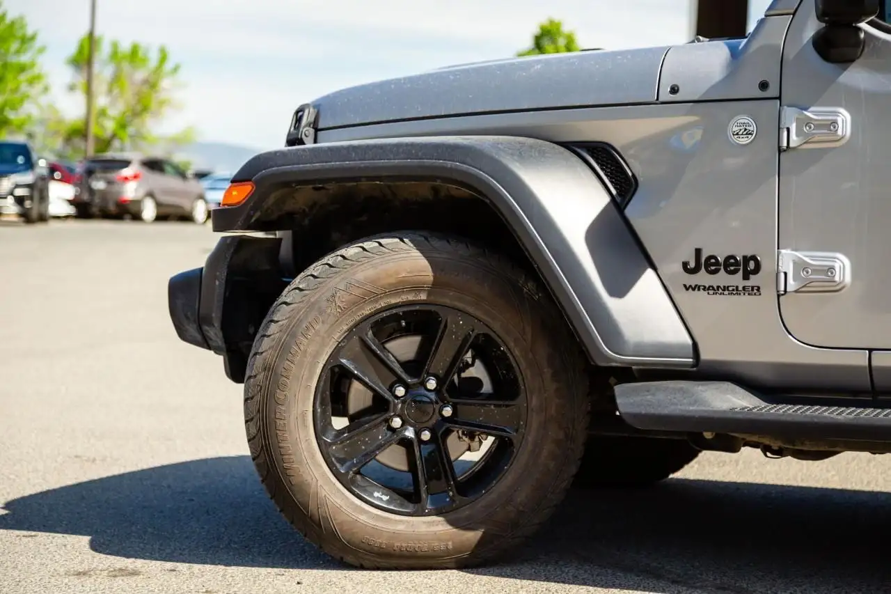 Jeep Wrangler снимка Jeep Wrangler