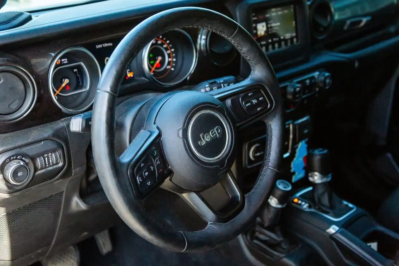 Jeep Wrangler снимка Jeep Wrangler