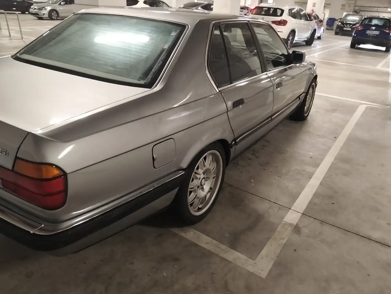 BMW 735 iL, foto 6