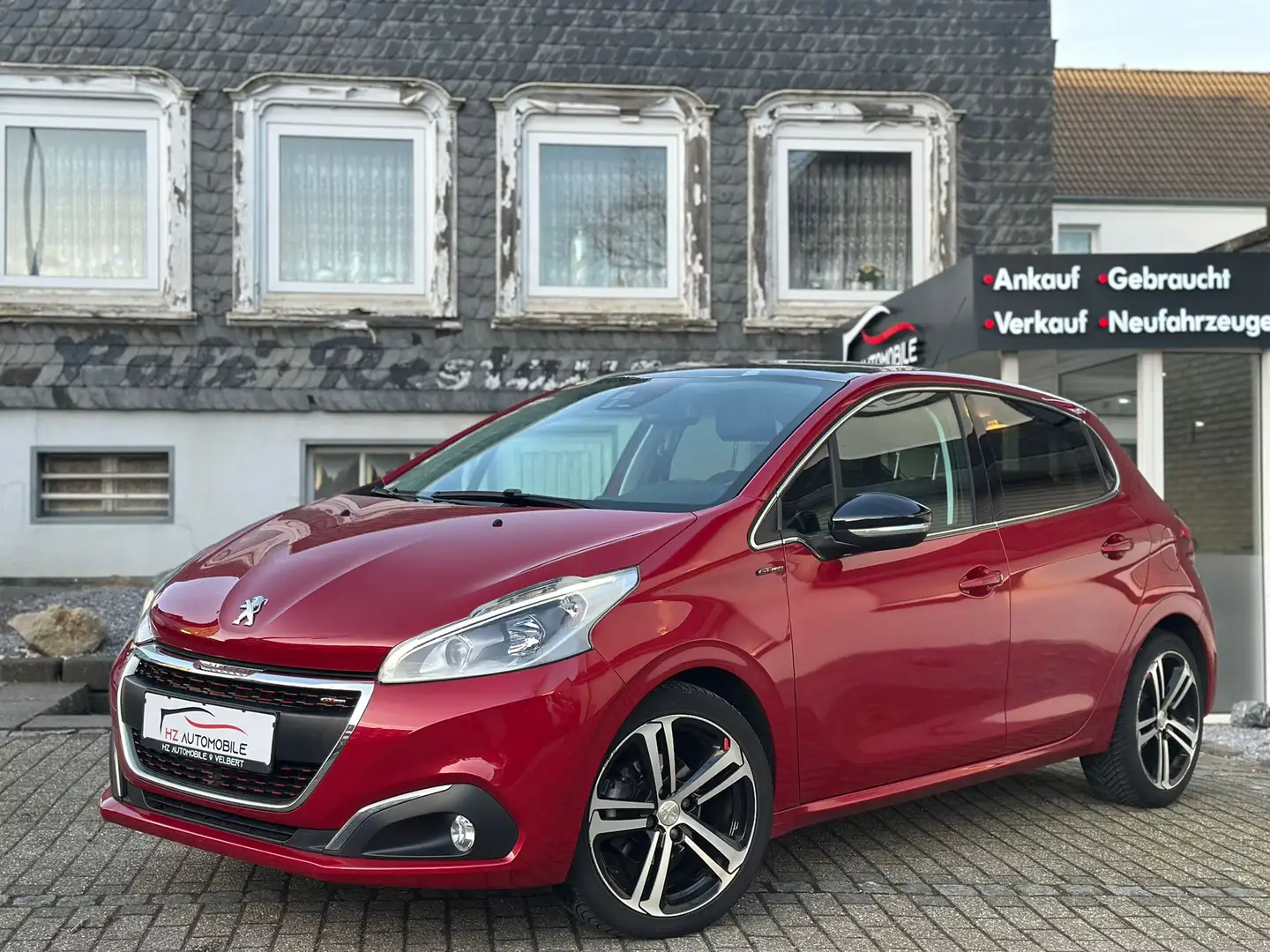 Peugeot 208 GT-Line Allure *1.HAND*PANO*KAMERA*TEMP*SHZ Rot - 2