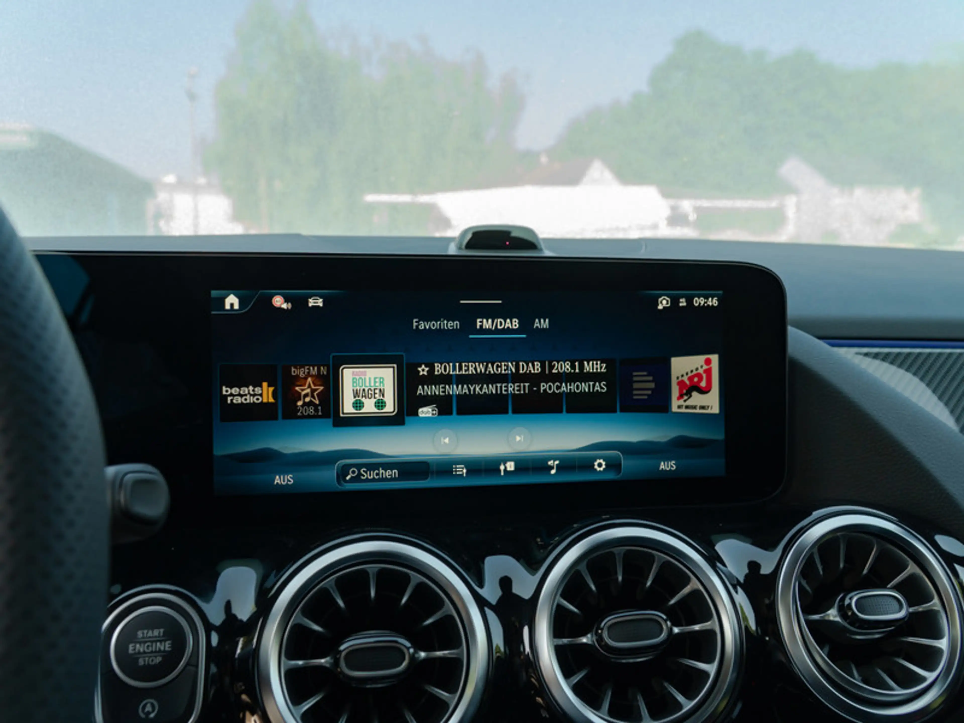 Mercedes-Benz GLA 200 AMG-Sport/MLB/Pano/AHK/Night/Sound/Cam — photo 14