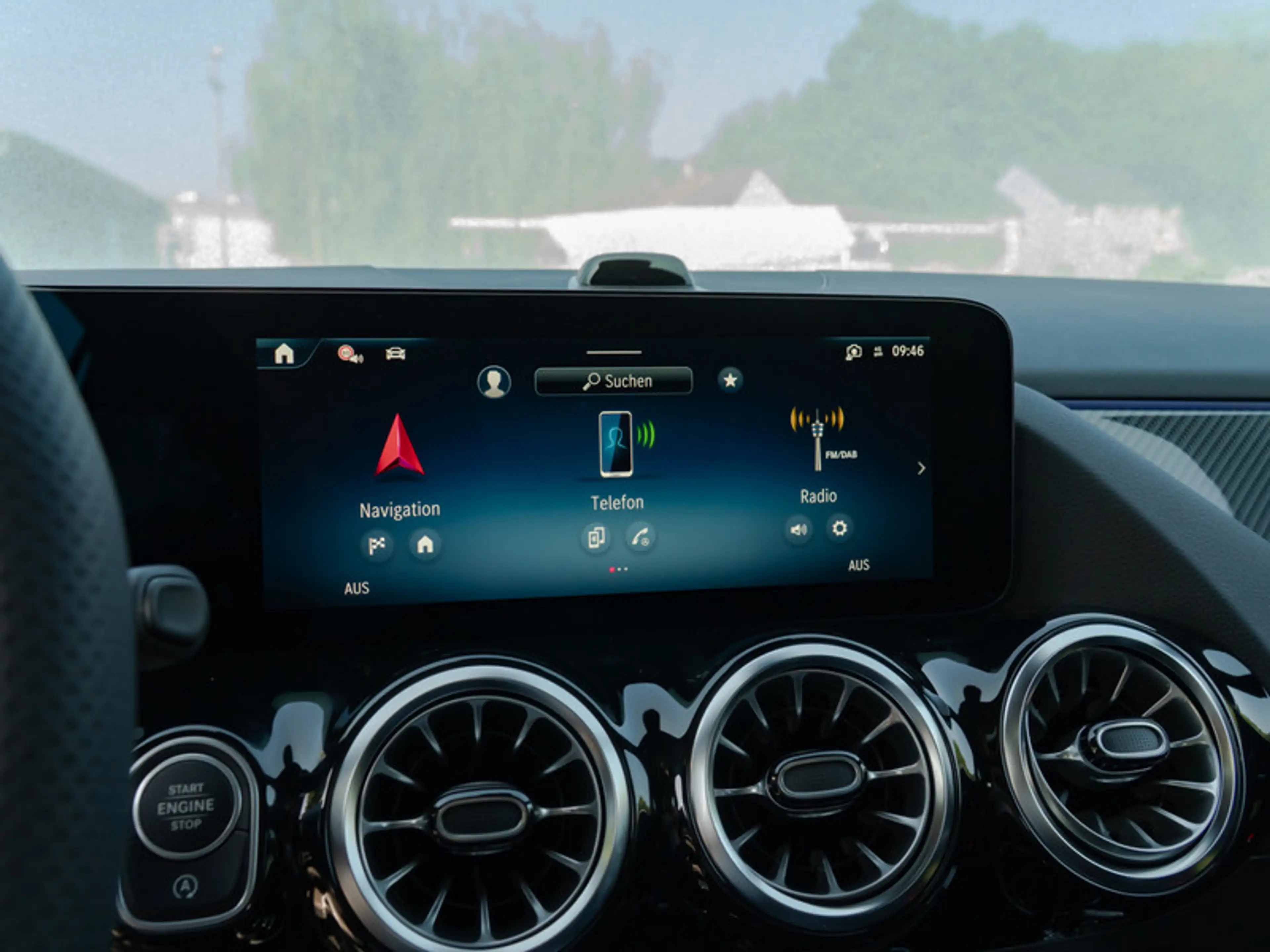 Mercedes-Benz GLA 200 AMG-Sport/MLB/Pano/AHK/Night/Sound/Cam — photo 15
