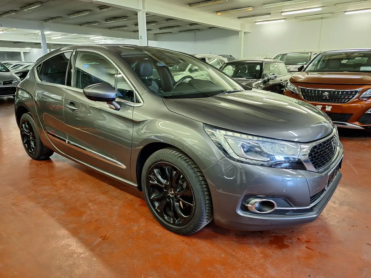 DS Automobiles DS 4