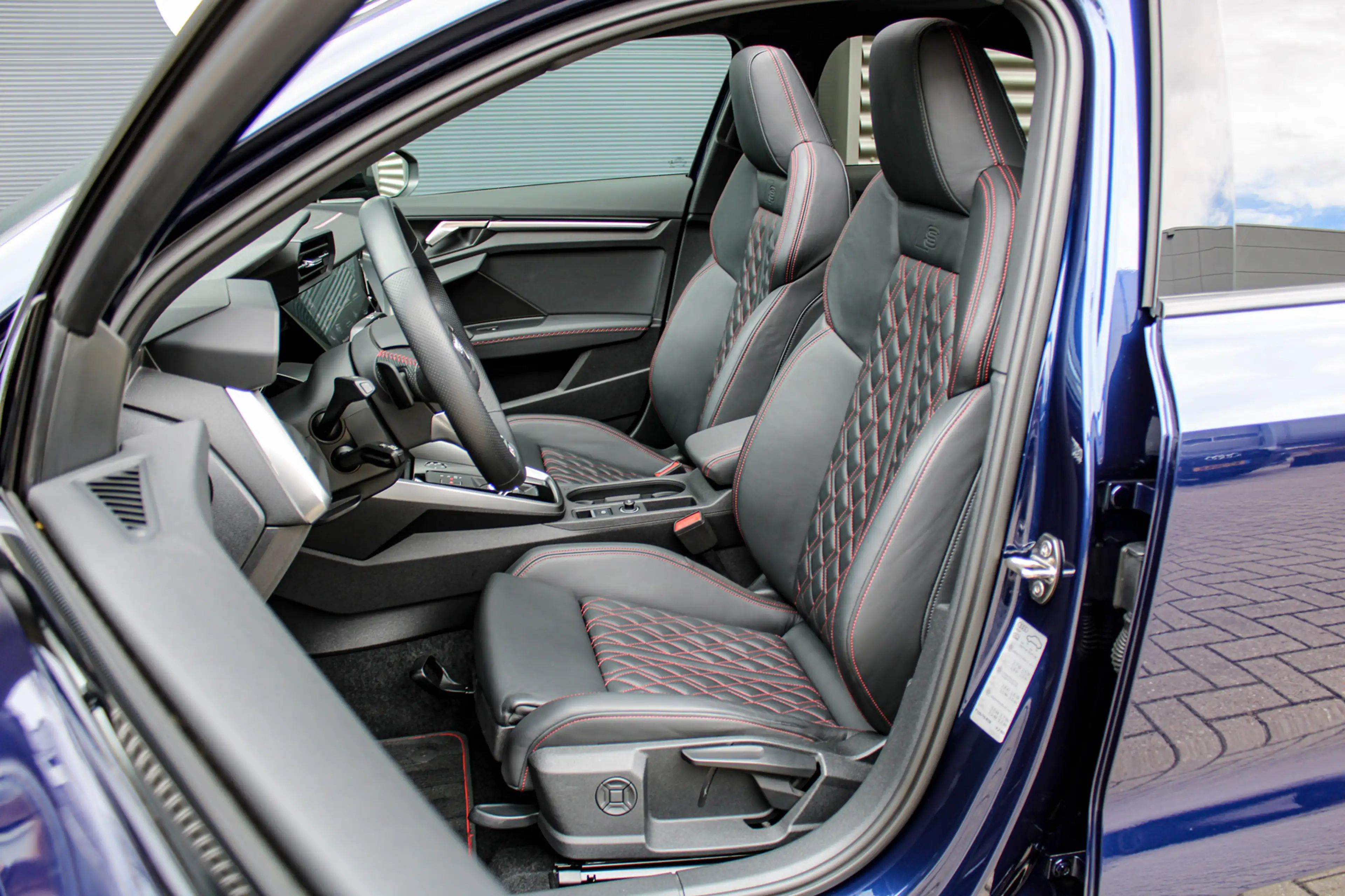 Audi S3 Limousine 2.0 TFSI quattro | Edition One | Pano | — photo 11
