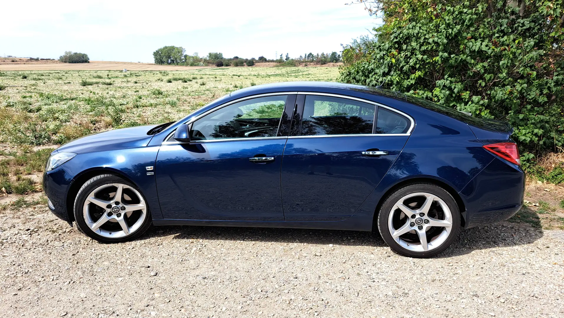 Opel Insignia Insignia 1,4 Cosmo Ecotec Start/Stop System Cosmo Blau - 2