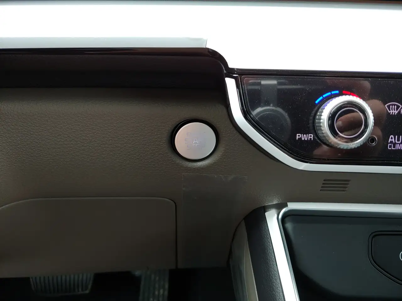 Kia Carnival photo Kia Carnival