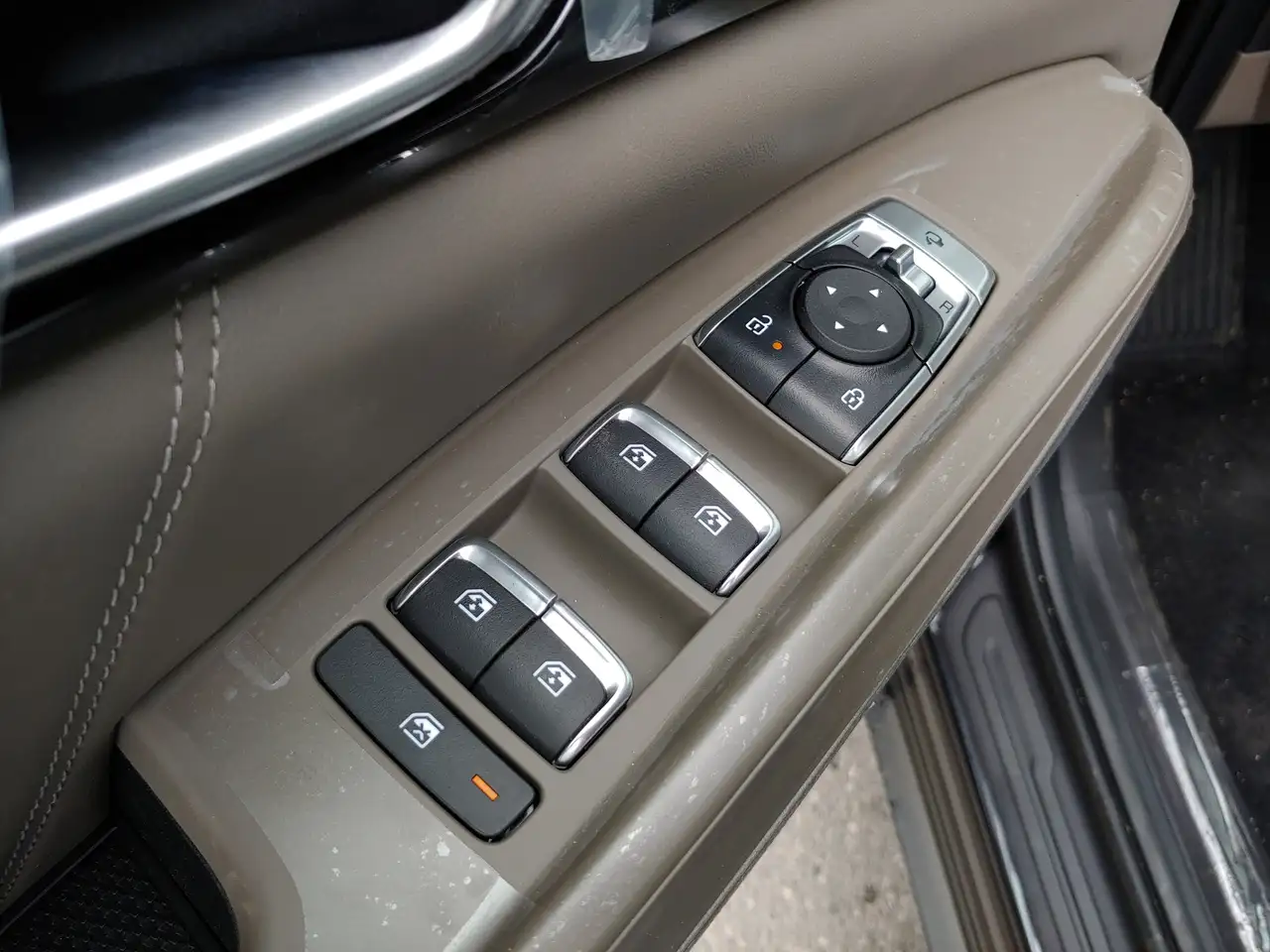 Kia Carnival photo Kia Carnival