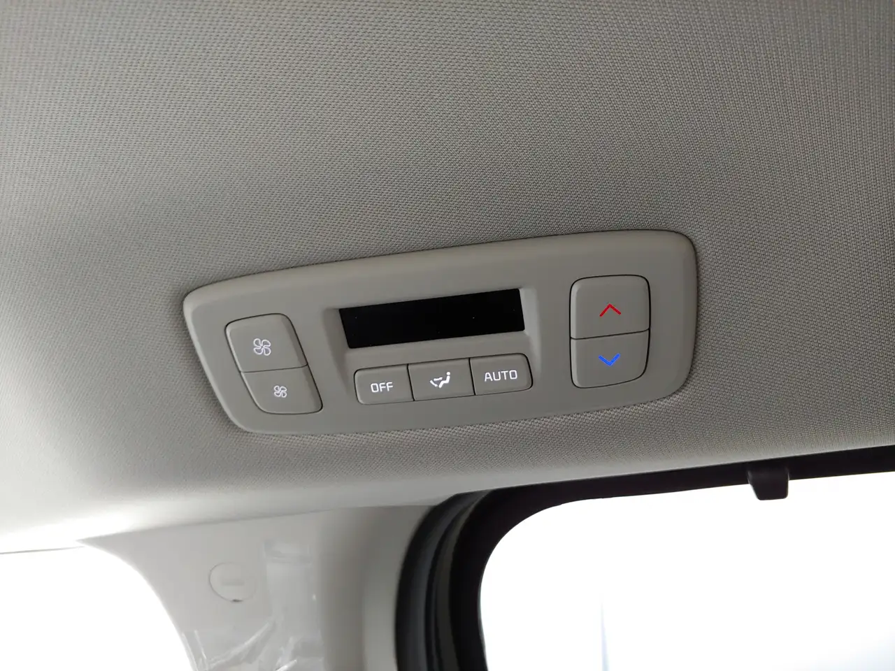 Kia Carnival photo Kia Carnival