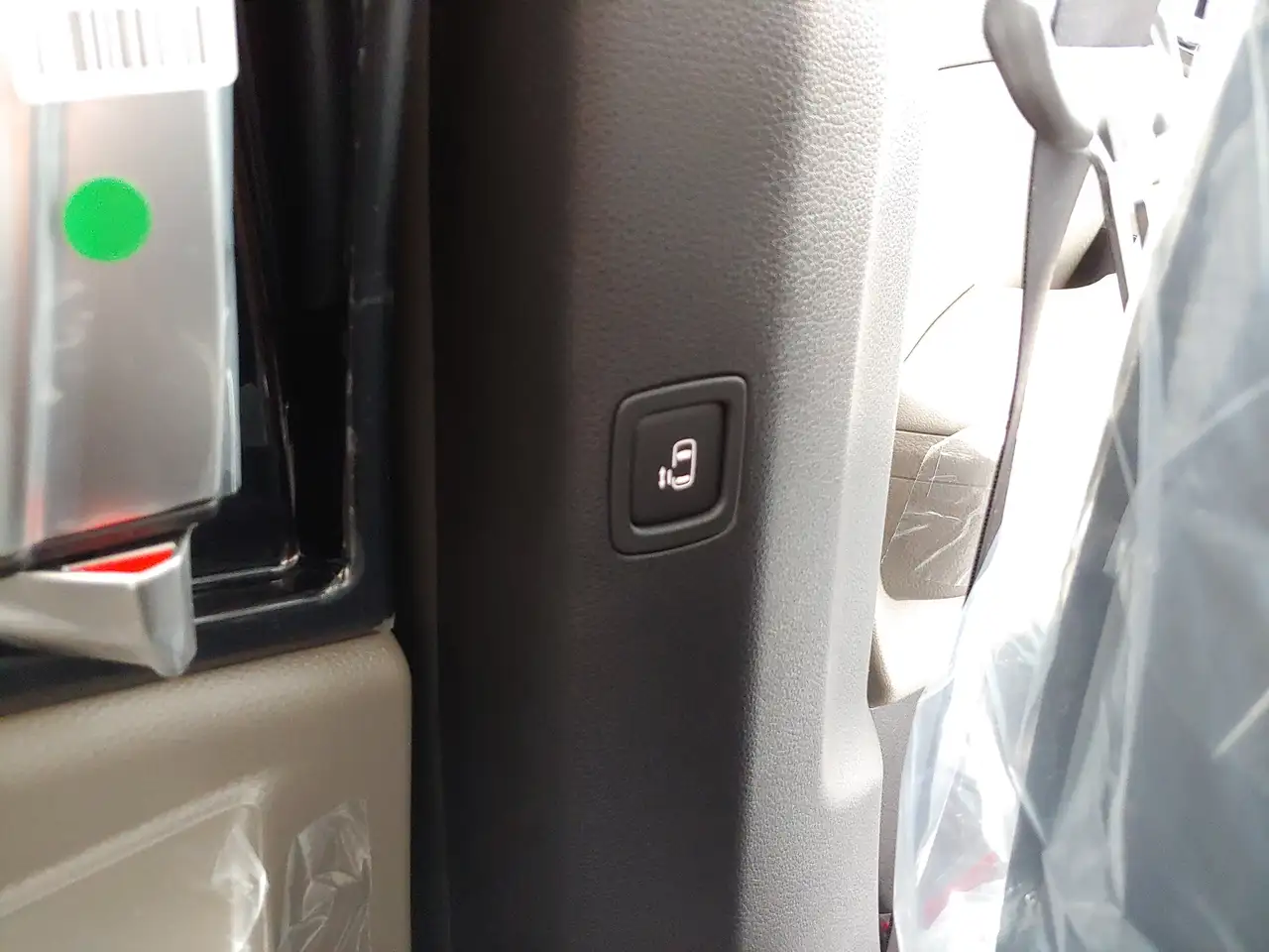Kia Carnival photo Kia Carnival