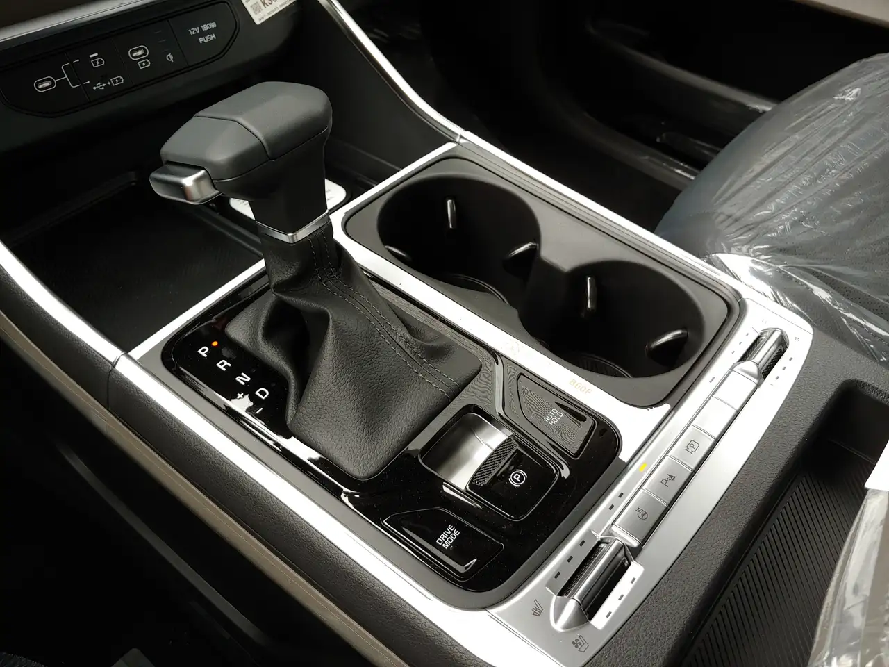 Kia Carnival photo Kia Carnival