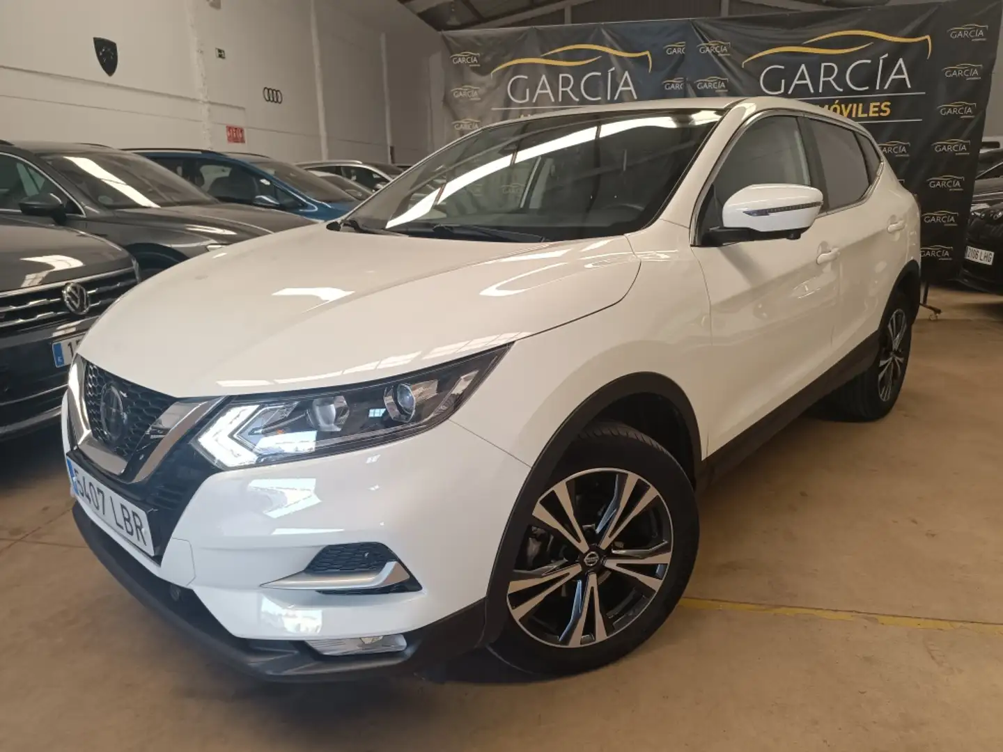 Nissan Qashqai 1.7dCI N-Connecta 4x2 Wit - 2