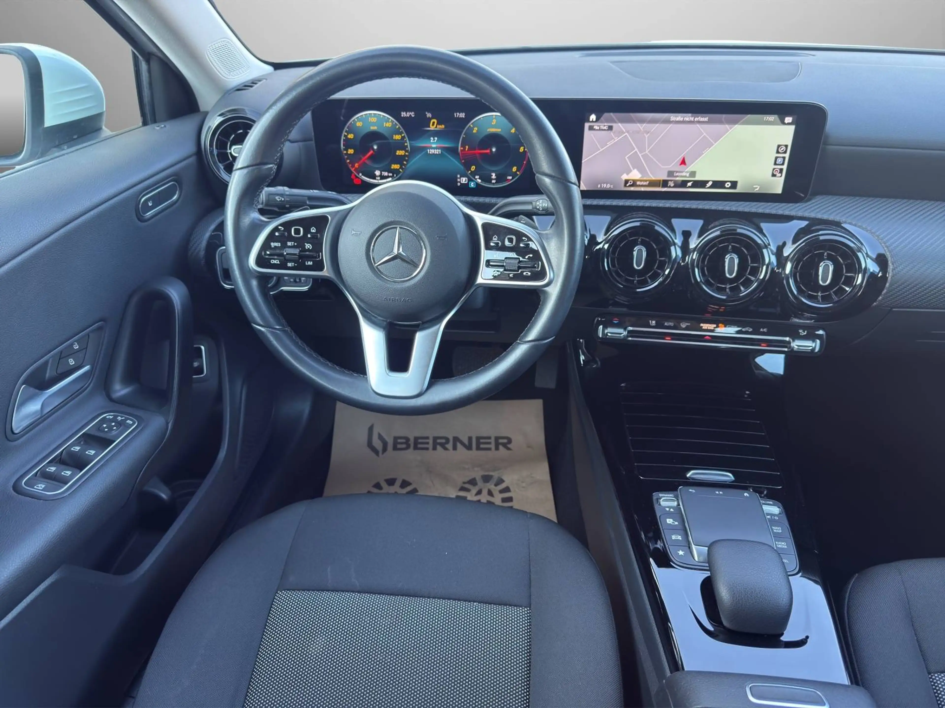 Mercedes-Benz A 180 d Limousine Aut. *WIDESCREEN, SHA, NBA, SHZ, RFK, NAVI* — photo 15