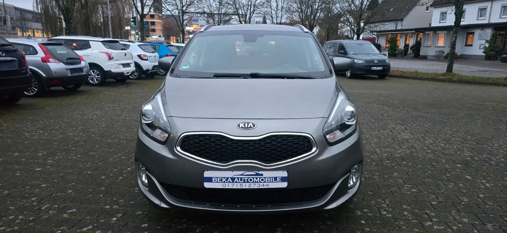 Kia Carens Vision 1.7 CRDI- R Kamera -AHK Silber - 1
