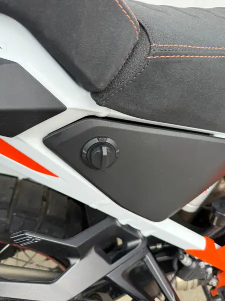 KTM 1290 SUPER ADVENTURE - foto 6
