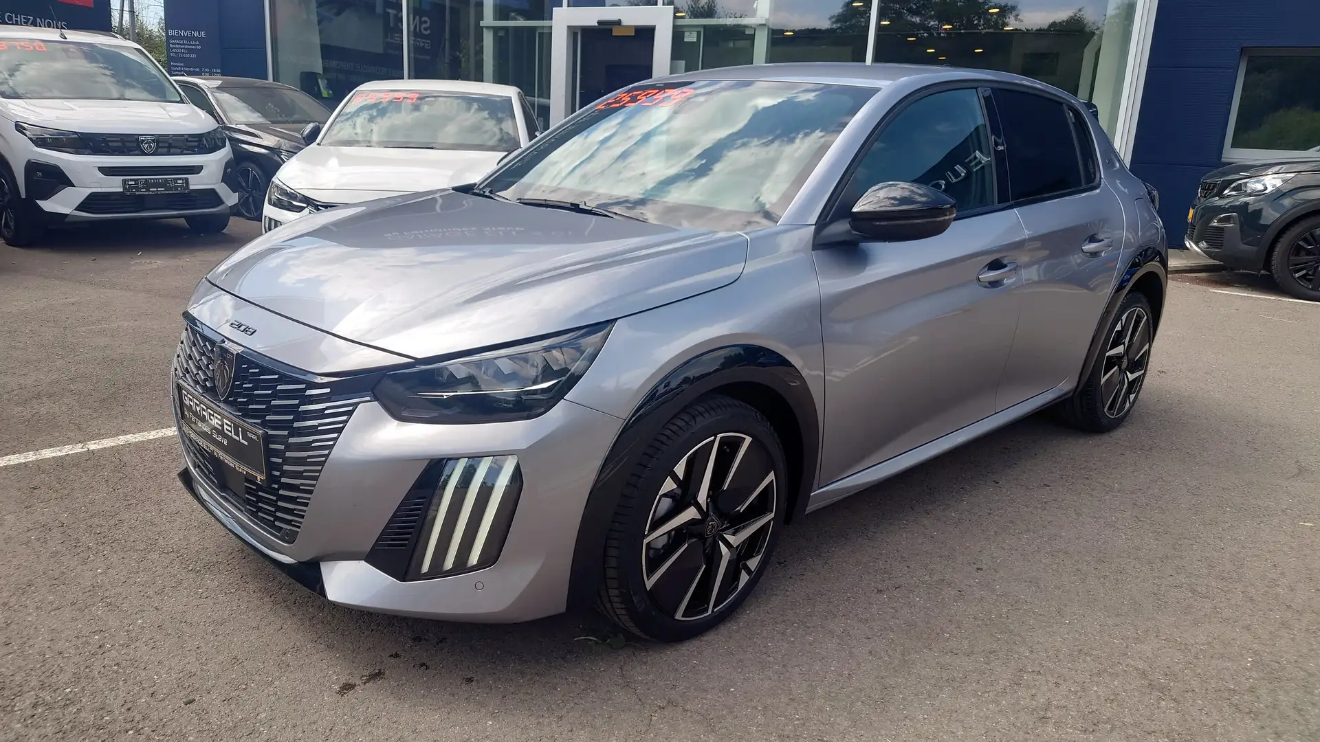 Peugeot 208 Hybrid 100 GT Grau - 1
