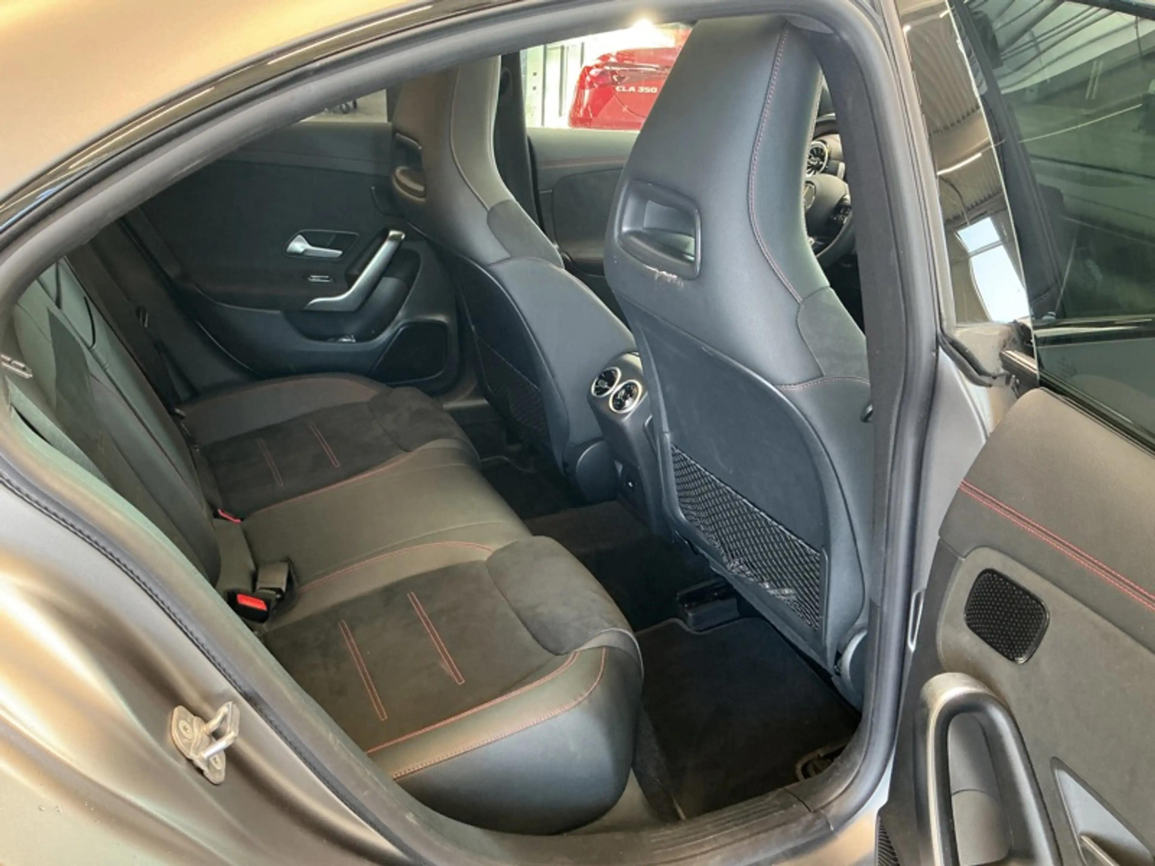 Mercedes-Benz CLA 180 Coupé AMG Pack Night Pano — photo 8