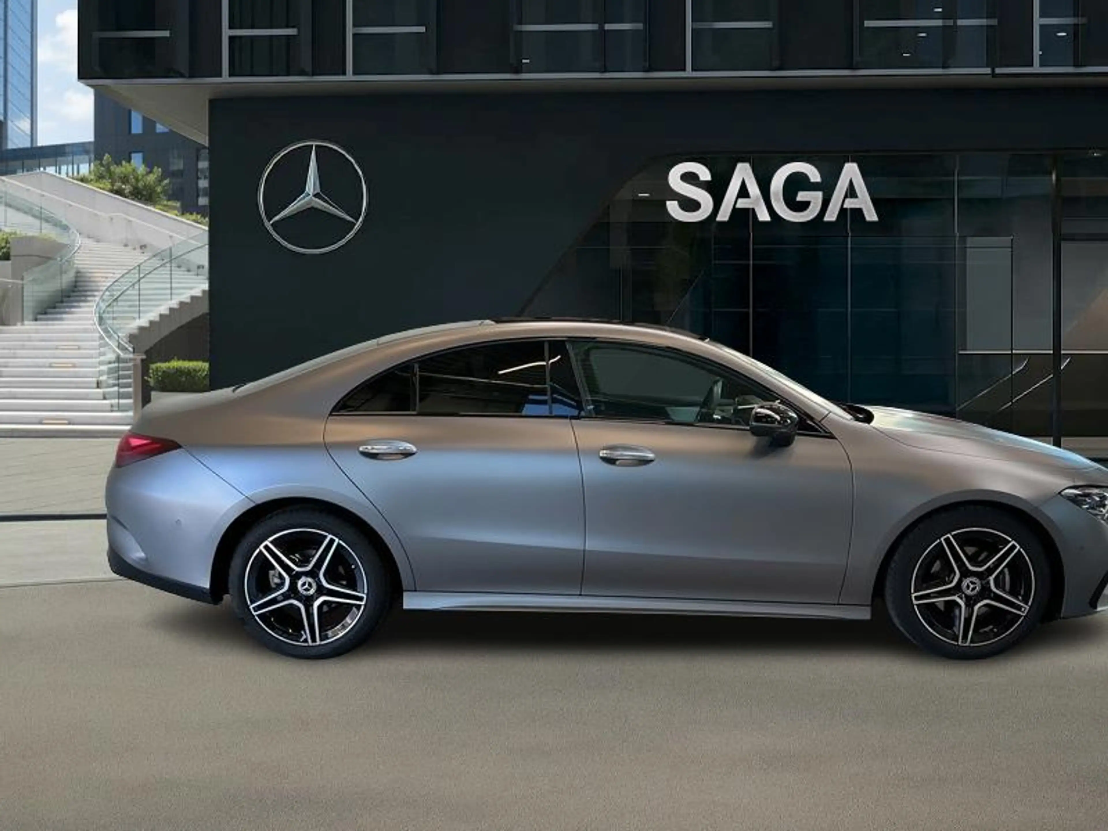 Mercedes-Benz CLA 180 Coupé AMG Pack Night Pano — photo 4