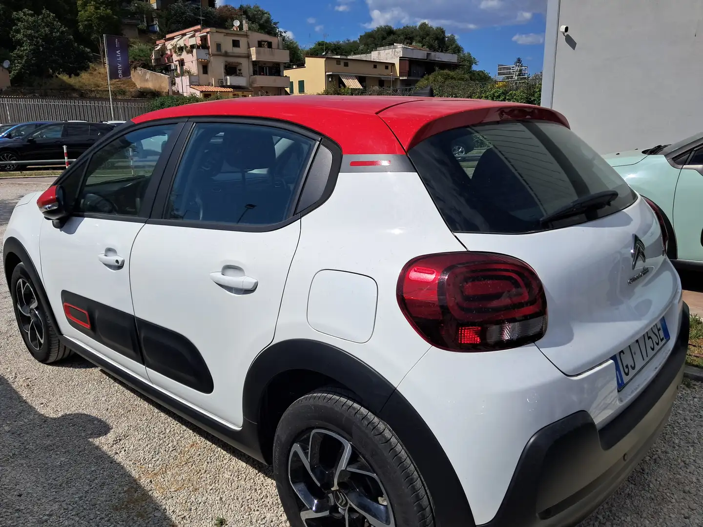 Citroen C3 C3 III 2017 1.5 bluehdi Shine s Bianco - 2