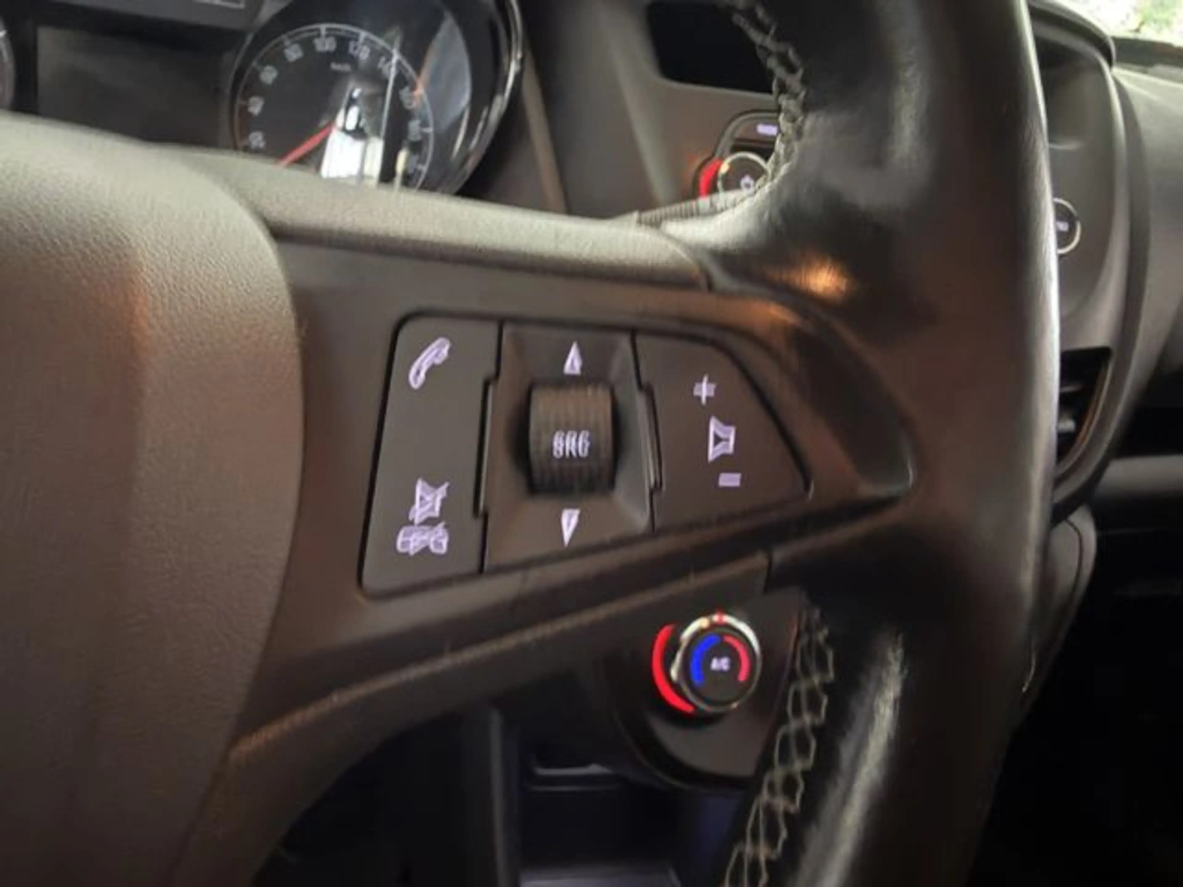 Opel Karl 1.0 Edition Automatik+KLIMA+SHZ — photo 14