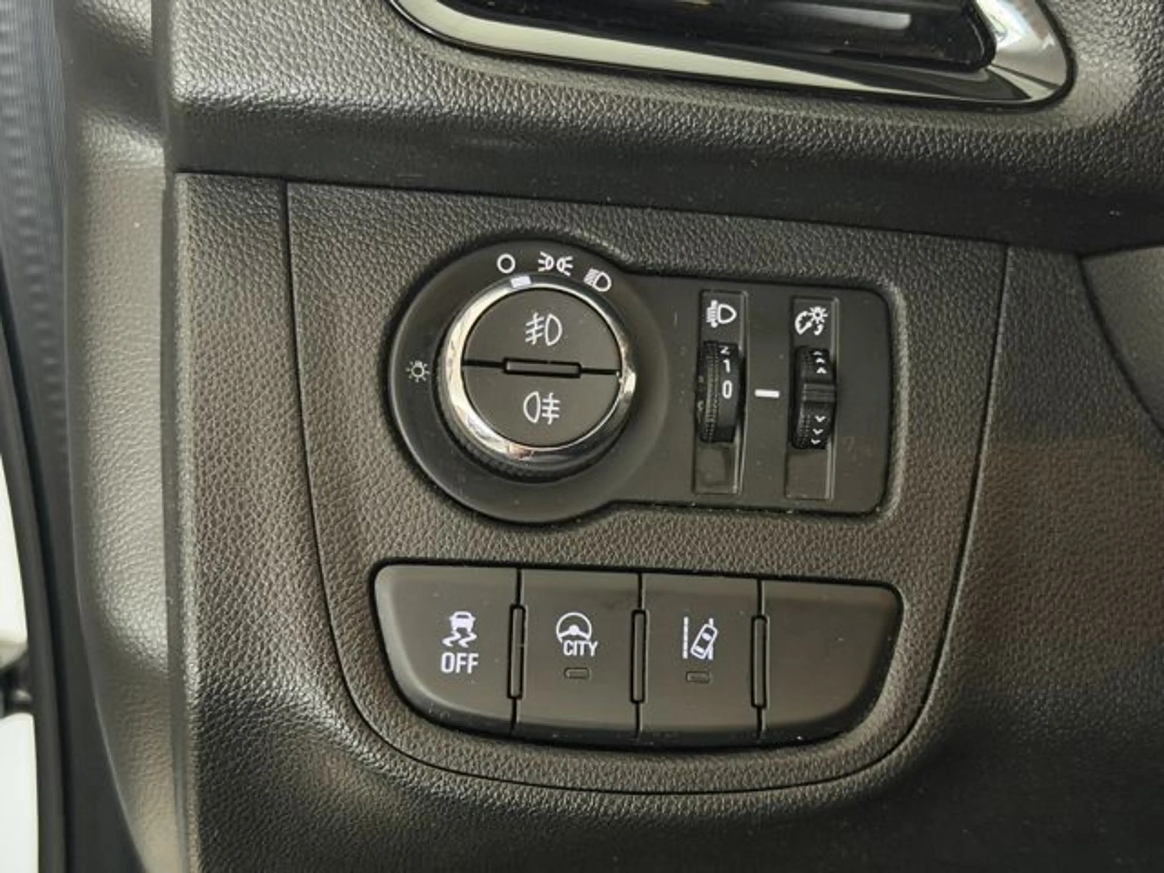 Opel Karl 1.0 Edition Automatik+KLIMA+SHZ — photo 15
