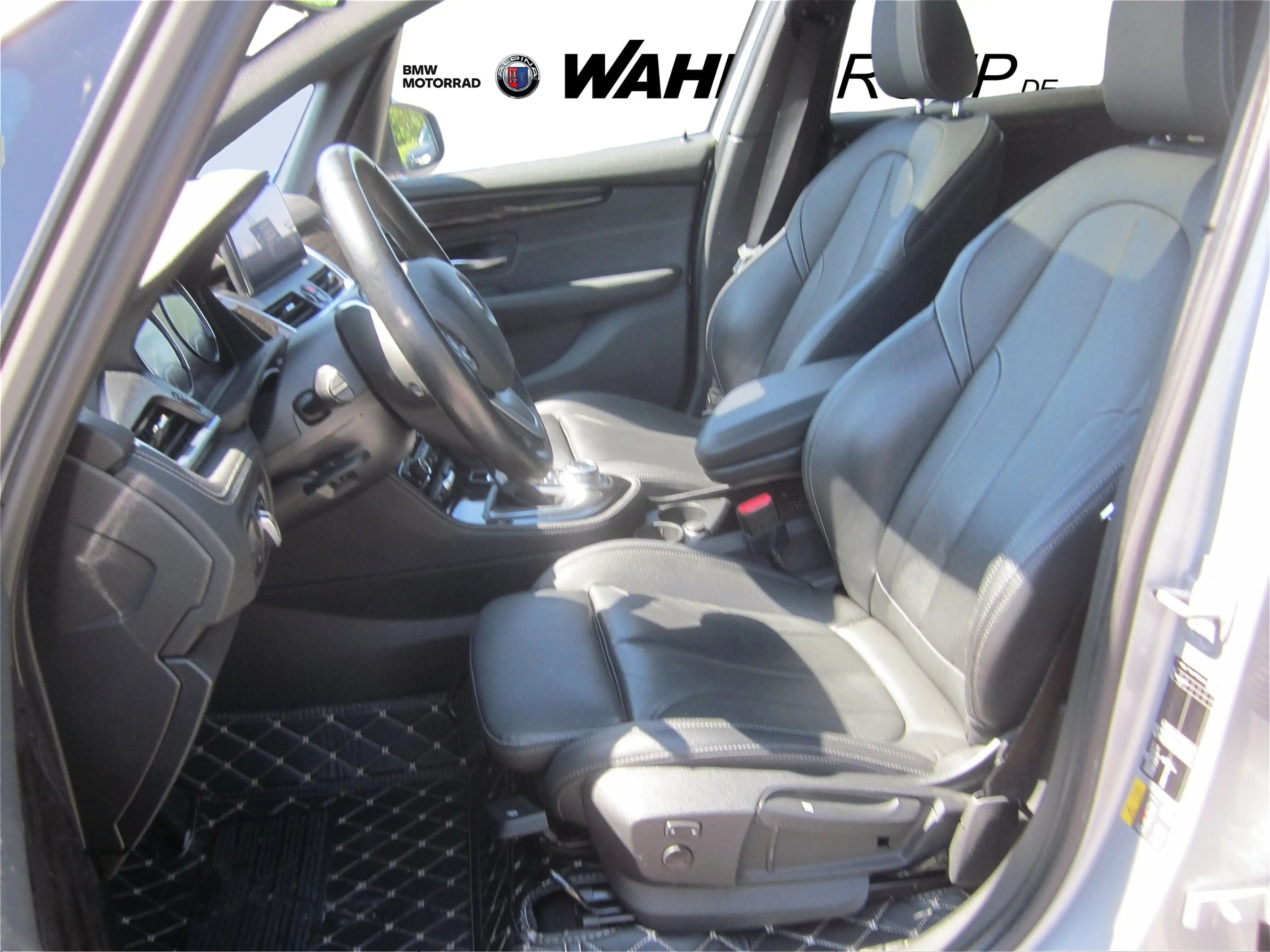BMW 225 xe iPerformance Active Tourer — photo 12