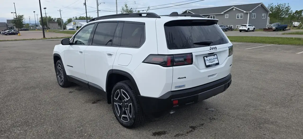 Jeep Cherokee снимка Jeep Cherokee