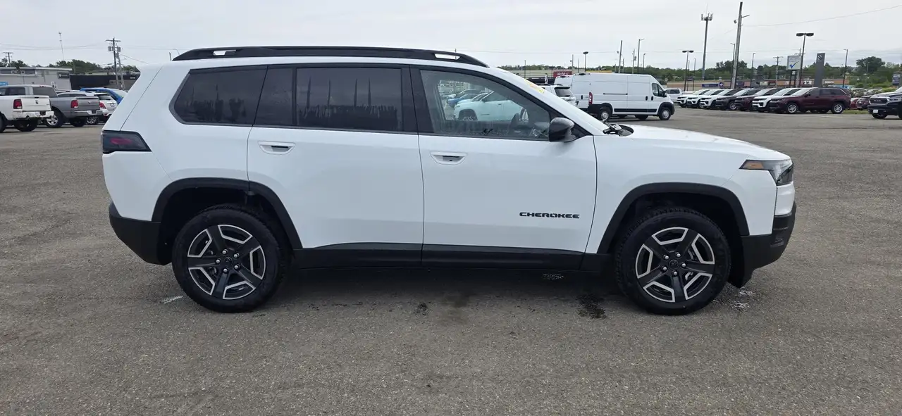 Jeep Cherokee снимка Jeep Cherokee
