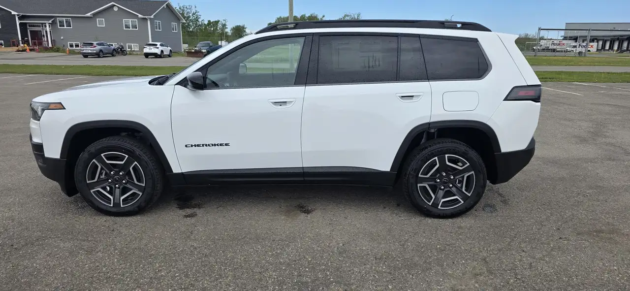 Jeep Cherokee снимка Jeep Cherokee