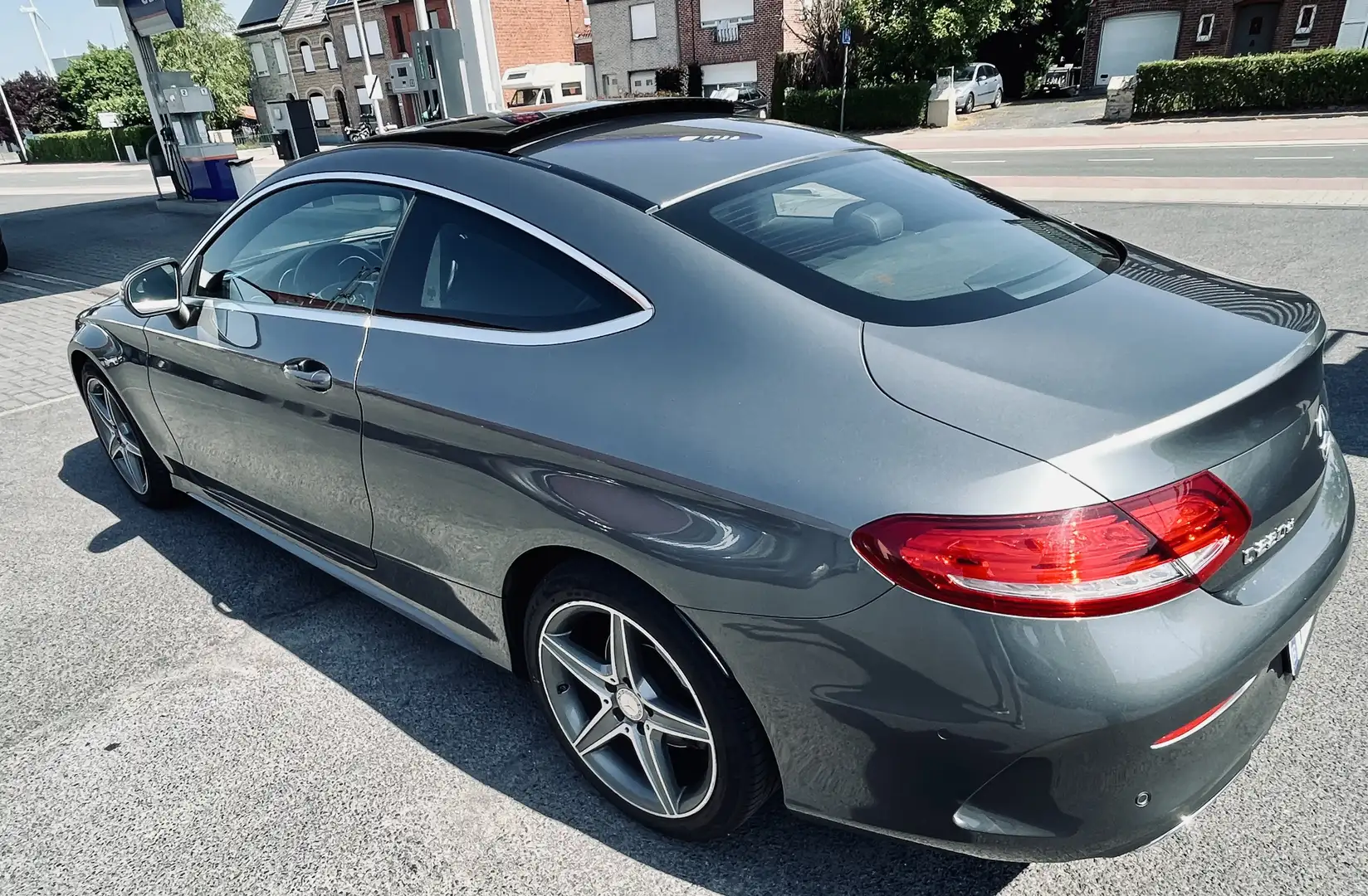 Mercedes-Benz C 220 Coupe C 220 d coupé AMG Line Pano Gris - 1