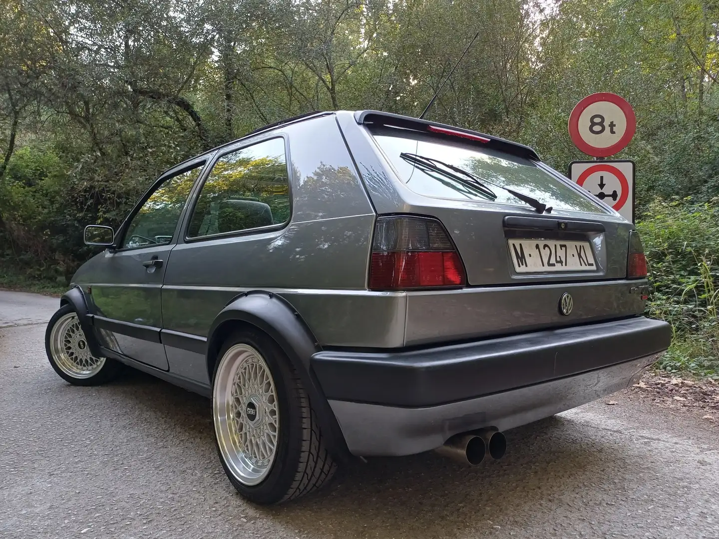 Volkswagen Golf GTI 1.8 A.A. 110 Gris - 2