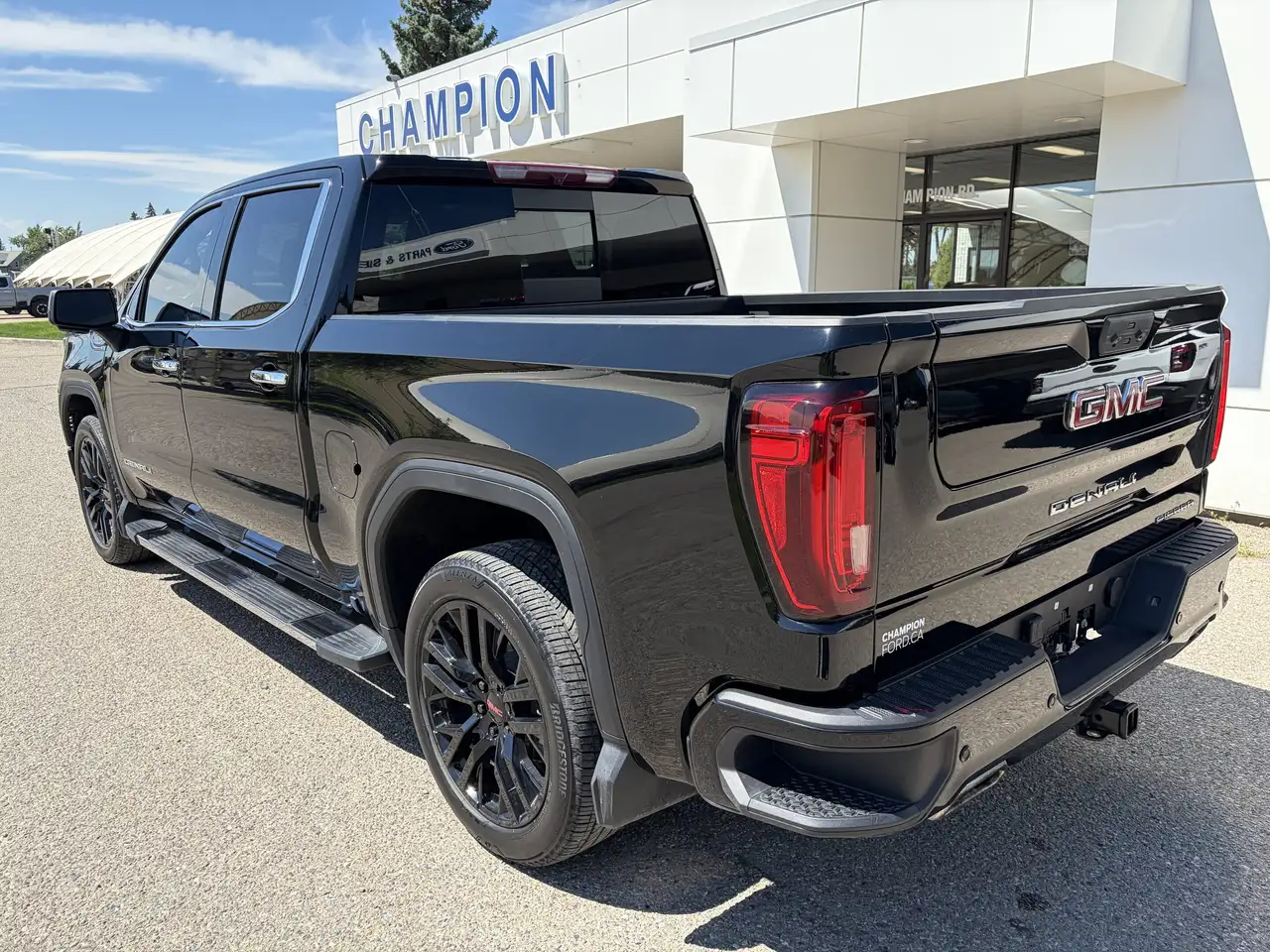 GMC Sierra 1500 photo GMC Sierra 1500