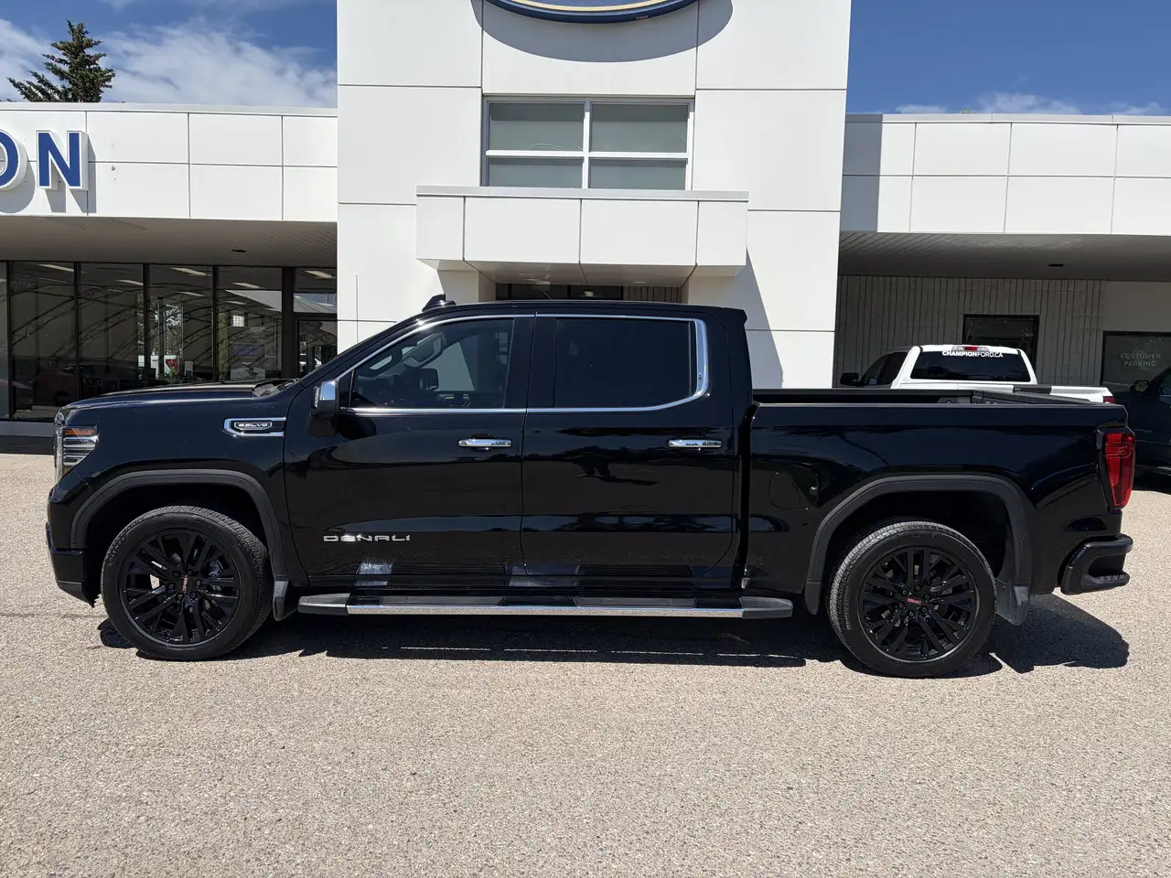 GMC Sierra 1500 photo GMC Sierra 1500