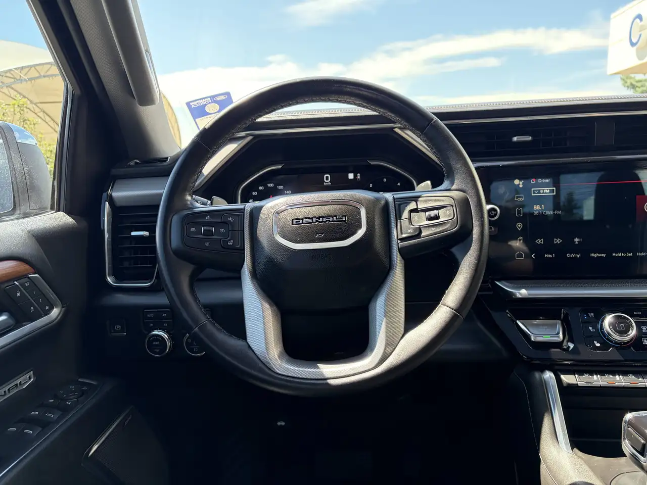 GMC Sierra 1500 photo GMC Sierra 1500